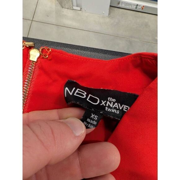 NBD Naven Twins REVOLVE Red V-Neck Asymmetric Hem Dreaming Bodycon Dress Women's - Picture 3 of 6